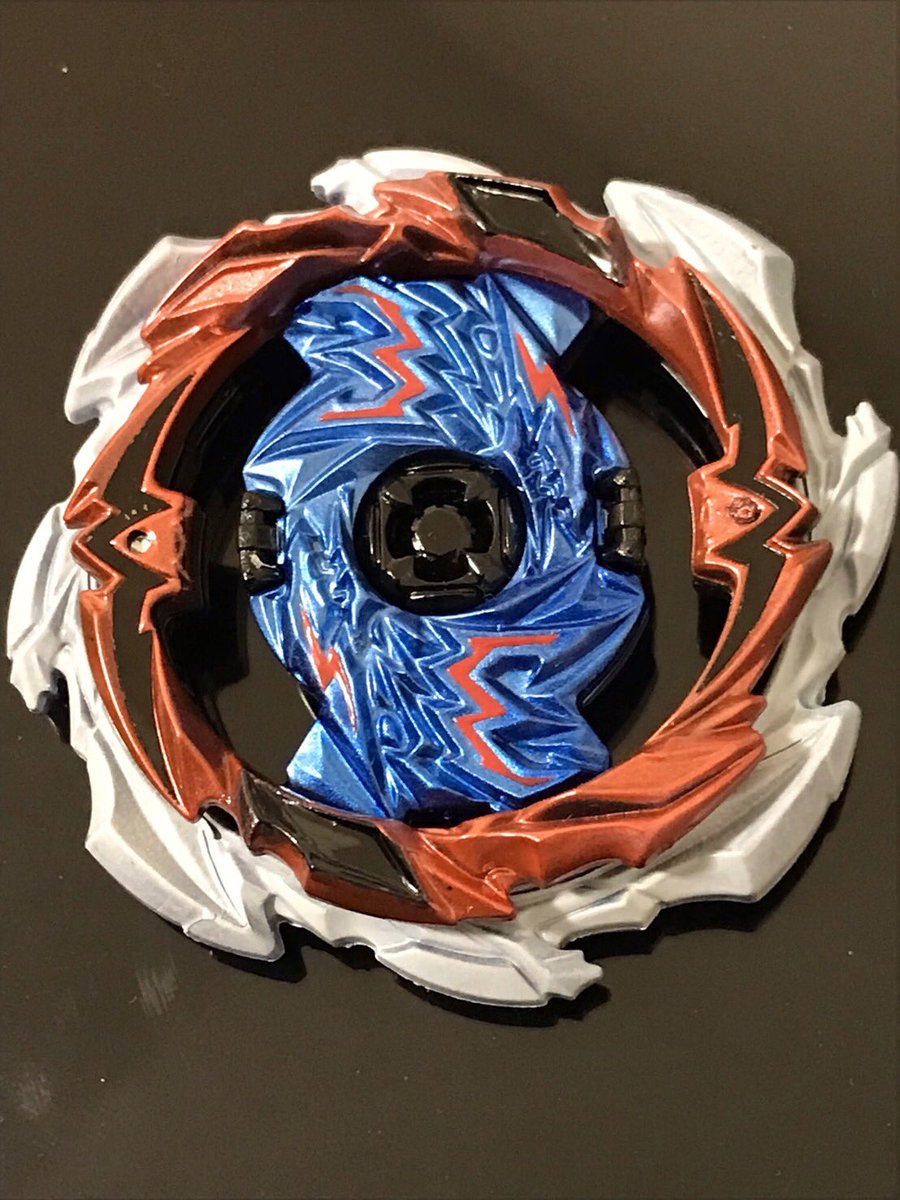 leadlear315's tweet photo. デモンズ風にしたかった
似てねぇ
#ベイブレードバースト 
#仮面ライダーリバイス 
#塗装 https://t.co/us0FV6U0ei