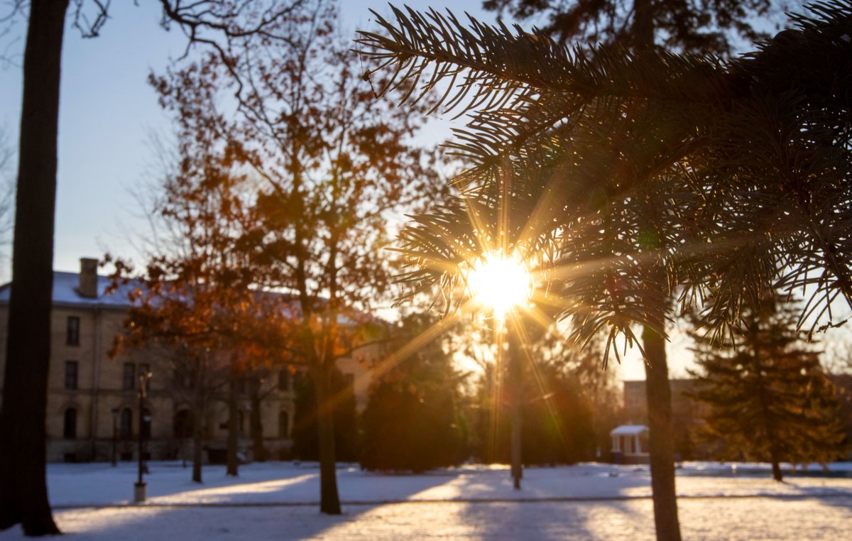LawrenceUni's tweet photo. With the winter solstice behind us, each day will only bring #LightMoreLight βοΈ https://t.co/cAQ86Zxbse