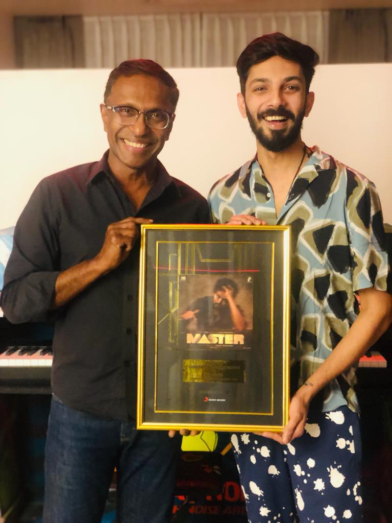 anirudhofficial's tweet photo. #Master makes it to the global music charts as the highest- streamed Tamil album of 2020 😊
Thank you @actorvijay sir @Dir_Lokesh @XBFilmCreators @7screenstudio @Jagadishbliss and all the fans 🤗 https://t.co/V0dKgzioga