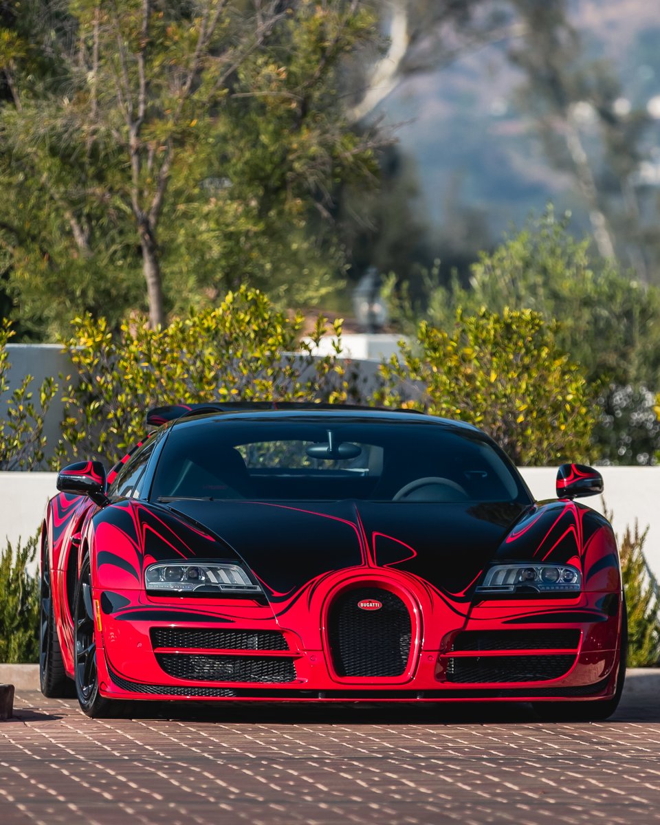 Bugatti's tweet photo. Featuring BUGATTI’s 8.0-liter W16 masterpiece, the unique VEYRON 16.4 Grand Sport Vitesse “Hellbug” produces 1,200 PS, making it the fastest open-top production car of its time.

#BUGATTI #VEYRON #MyBUGATTI #Hellbug
–
WLTP: https://t.co/mCEE0ghyaw https://t.co/dZItMUWKrs