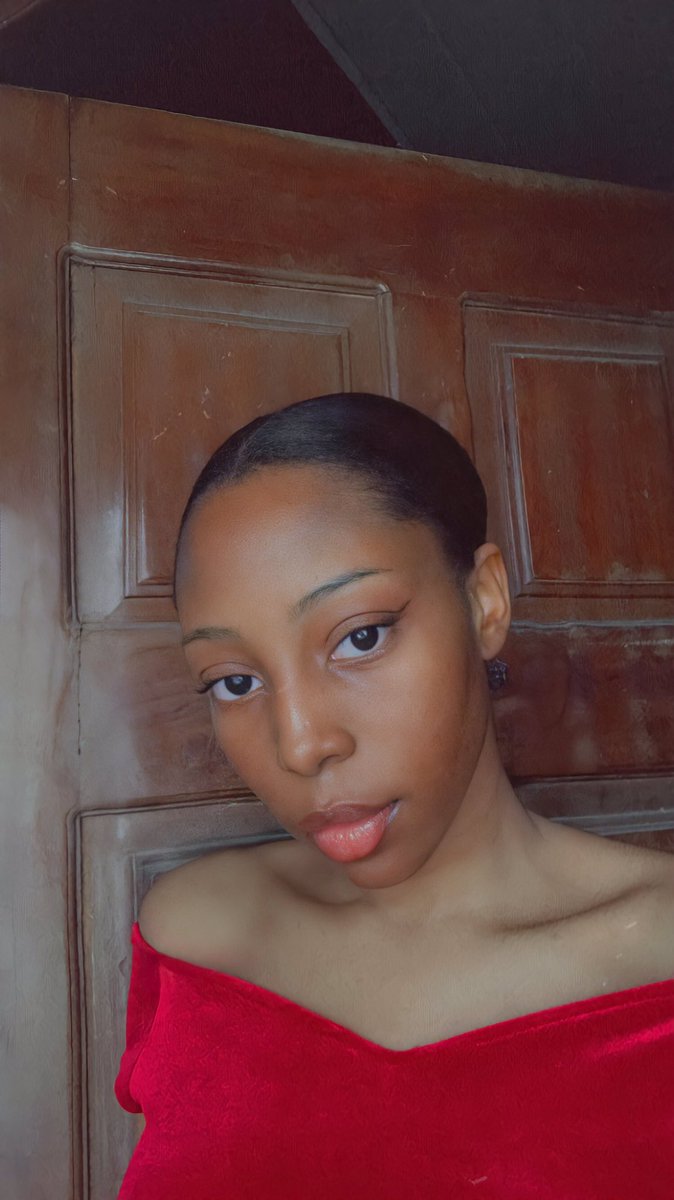 gentryyyy_'s tweet photo. hi ❤️ https://t.co/LeMoO2Vb6a
