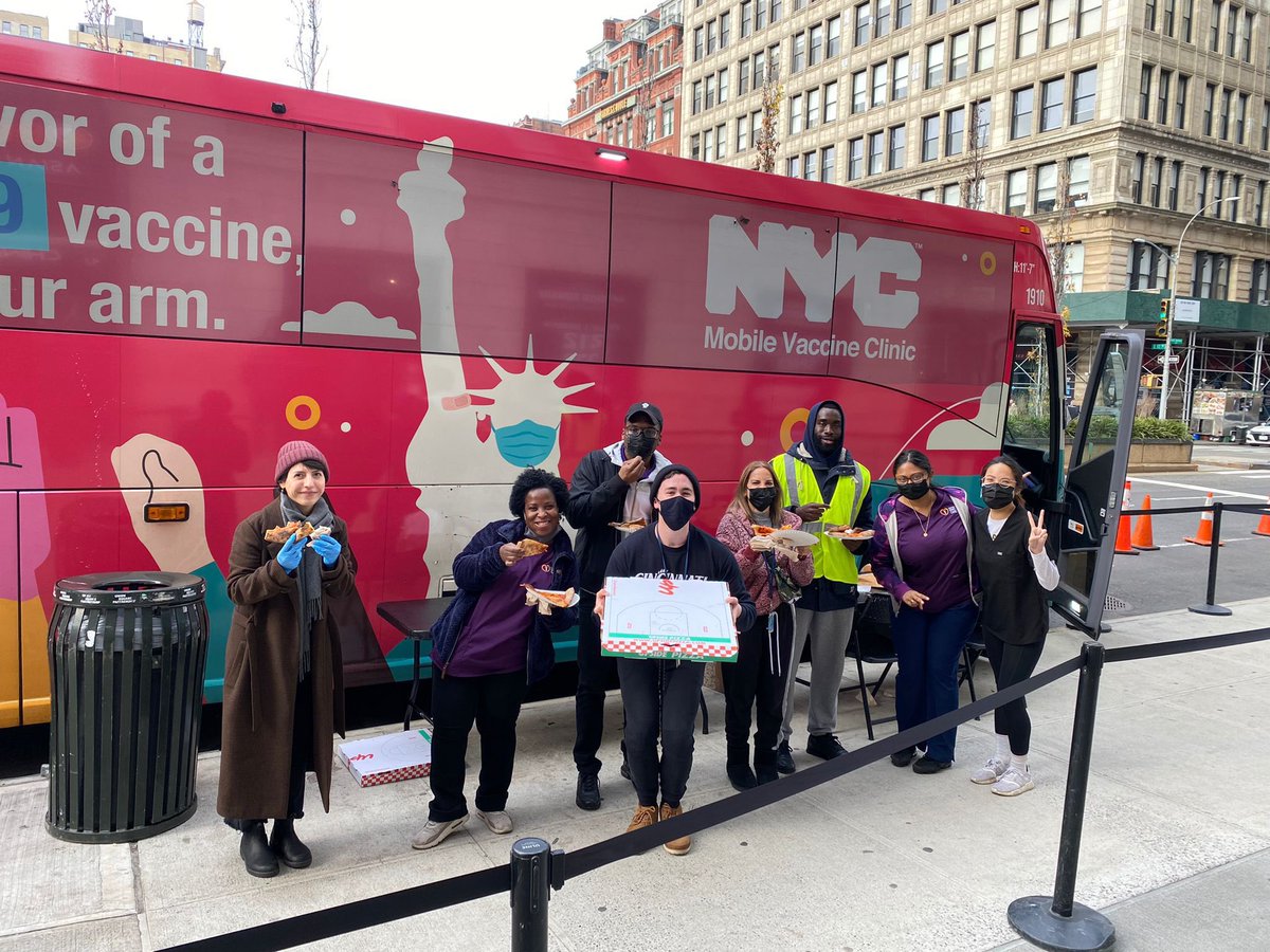In response to the surge in Covid cases in New York City due to Omicron, WCK has activated a team to bring fresh meals to staff at vaccination &amp; testing sites! Today we will serve at 12 different locations with more to come in the next few days. On the menu? Fresh, hot pizza 🍕