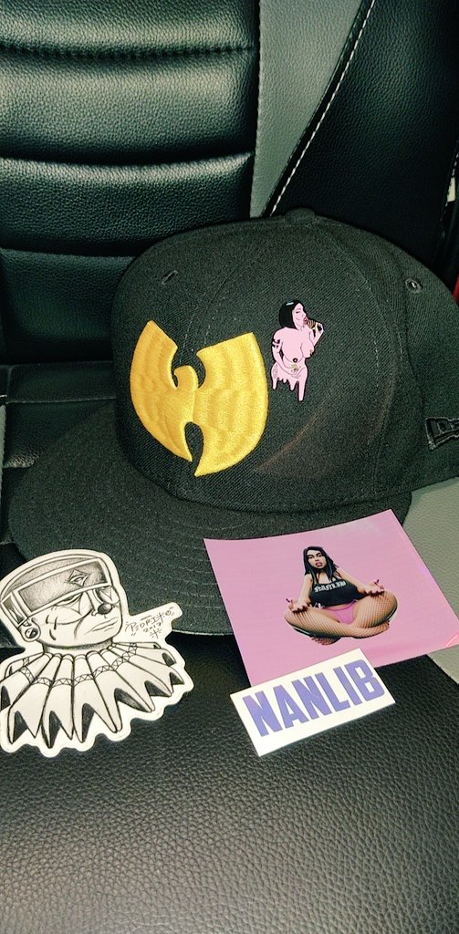 creamm1987's tweet photo. It's #WuTang #Wednesday
Shout-out @Nanlib this pin 🔥
Took my 🧢 to a different 🎚️
#HatClub #Nanlib https://t.co/FS9NeHNEUQ