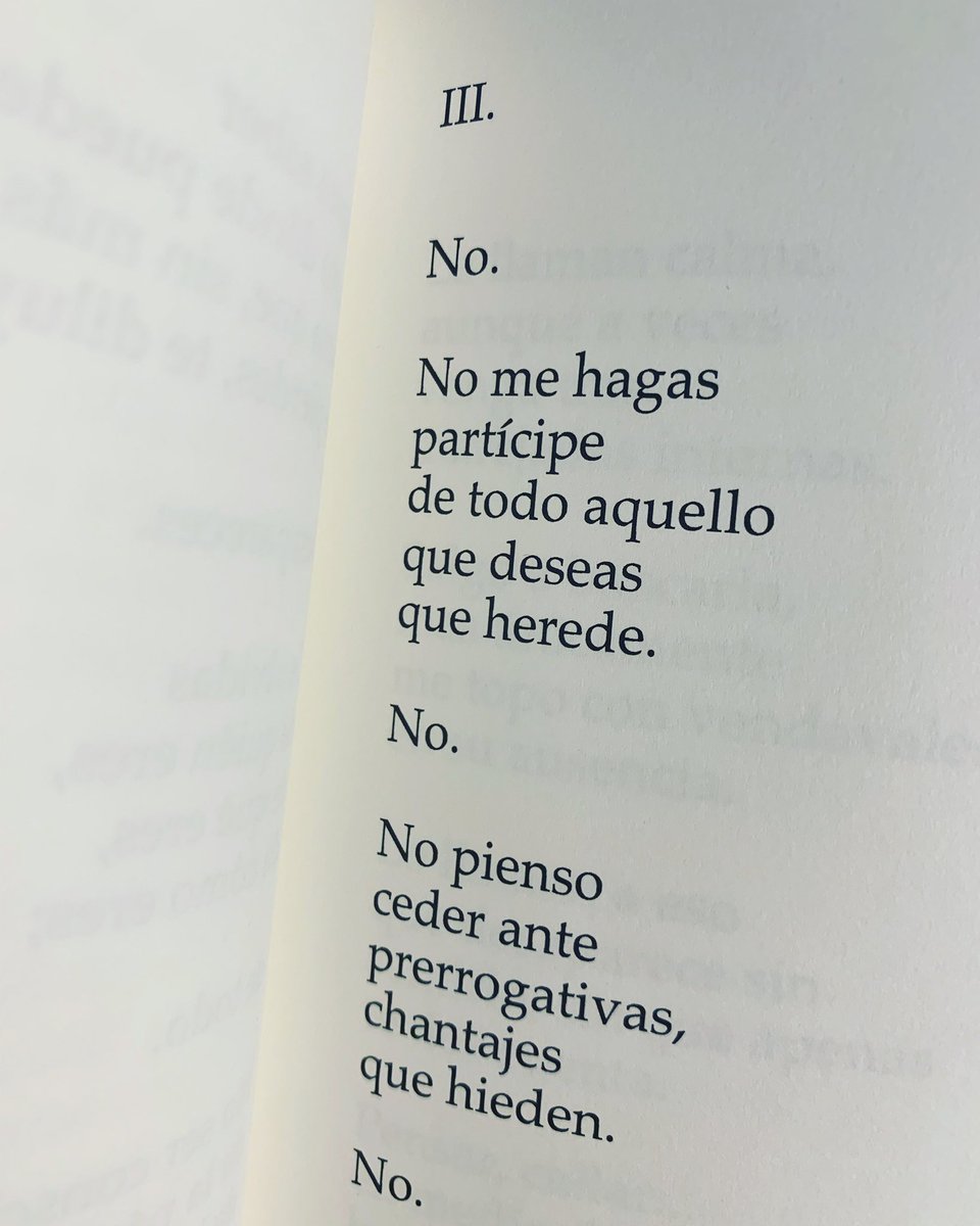 “Porque en ocasiones es lo único que debemos decir: NO. Porque a veces esa “simple” palabra es el bastión al que aferrase para seguir el camino”.

Inicio del tercer poema del primer capítulo (Nada) de #realismosdelunasucia, con prólogo de  <a href="/Dante_Verne/">Dante Verne</a> y epílogo de <a href="/pincelesste/">Celeste Jiménez</a>