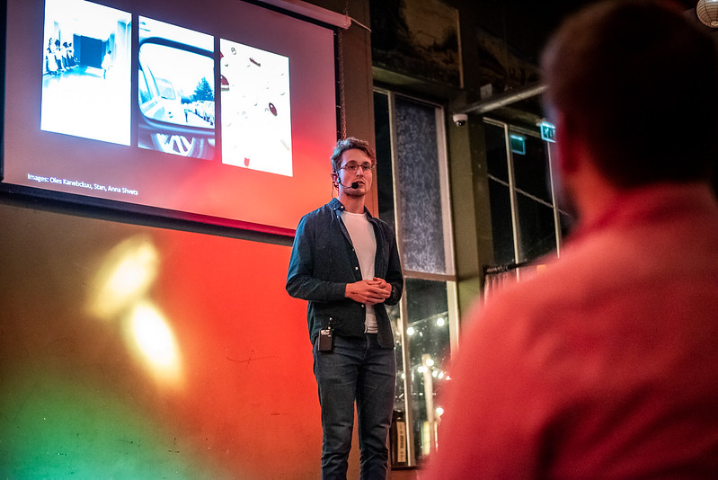 PechaKucha_MTR's tweet photo. At the #PechaKucha #Maastricht vol.46, Egid van Bree, MD-to-be, talked about #sustainability initiatives in the healthcare sector and the efforts needed to move towards a net-zero #healthcare system. Watch the talk here: https://t.co/7IDavyNtKv

#pechakuchamaastricht https://t.co/kuFndHTol2