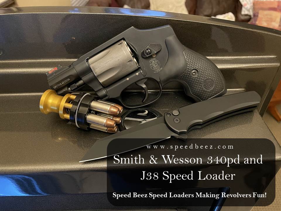 HigbyCaleb's tweet photo. Smith &amp; Wesson 340pd and J38 Speed Loader

#SpeedLoader  #SpeedBeezSpeedLoaders  #SpeedBeezAccessories  #RevolverAccessories  #gunsofinstagram #revolver #revolvers #revolvergallery #SpeedBeez   #SmithWessonSpeedLoaders  #SmithWessonSpeedBeezSpeedLoaders https://t.co/hJhEZXhi2g