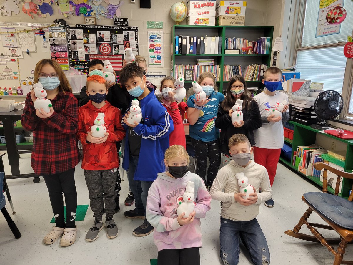 Ms_Corner's tweet photo. Sock snowmen fun! https://t.co/0J4gM1FbuJ