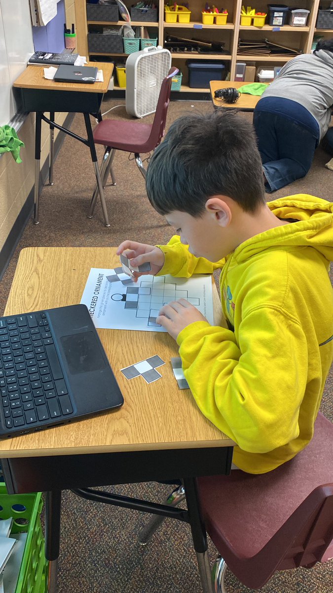 Mrs_Ellis_'s tweet photo. If you haven’t checked out @mathequalslove yet, you are missing out! My kids are loving these challenges today! #GoGable https://t.co/nFxrwAQfjJ