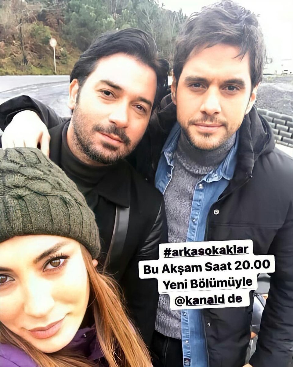 lidelyigliz's tweet photo. Bahar'a çok özledim 🥺
Canım #CemBah 

#ElYiğ #EzCem #YiğitcanErgin https://t.co/3X9znsH5WB