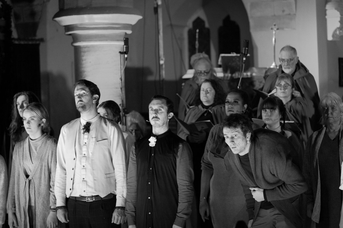 clonmeljunction's tweet photo. 'The Bells of Notre Dame' is a FREE online event &amp; will be available to view from Christmas until New Year🎄 Stay tuned to our social media over the coming days for details on how to view this one-off event✨ 
#intheopenfaoinspeir #intheopenclonmel #artsireland #clonmelarts https://t.co/ev1OHKERMp