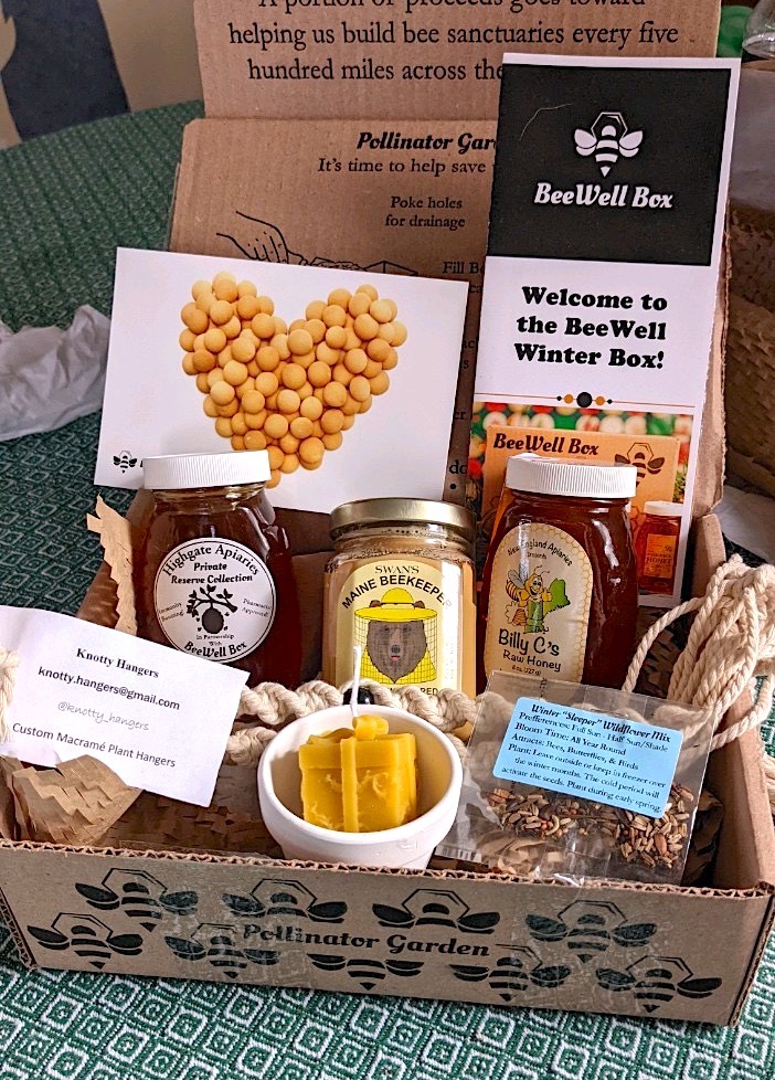 BeeWellBox's tweet photo. The Winter BeeWell Boxes are arriving!
Have you gotten yours yet?
Tell us what you love most about this season's box!
.
.
.
.
#seasonalbox #subscription #subscriptionbox #honey #eatmorehoney #newengland #smallbusiness #shoplocal #buylocal https://t.co/dZ6HkXXylw