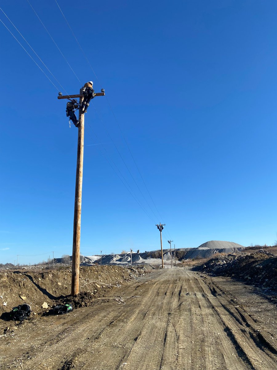 NortheastTech's tweet photo. #PryorCampus Lineman Training students recently took a trip to Vinita to assist, work alongside and learn from the lineman at Northeast Oklahoma Electric Cooperative. Students got firsthand knowledge of this trade. Thank you, NOEC, for the photos and this opportunity! https://t.co/XJzJ8brEJD