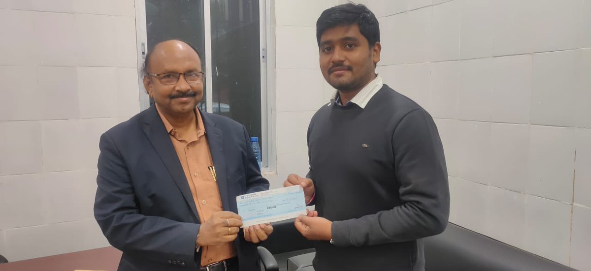 EastHostel's tweet photo. Shri Niranjan Sahu, Member Opsc, &amp; our esteemed Alumnus contribute generously with ₹15000. ~shares Sashank Rout , our esteemed alumnus. 

#100YearsofEast https://t.co/jgR5n467AT