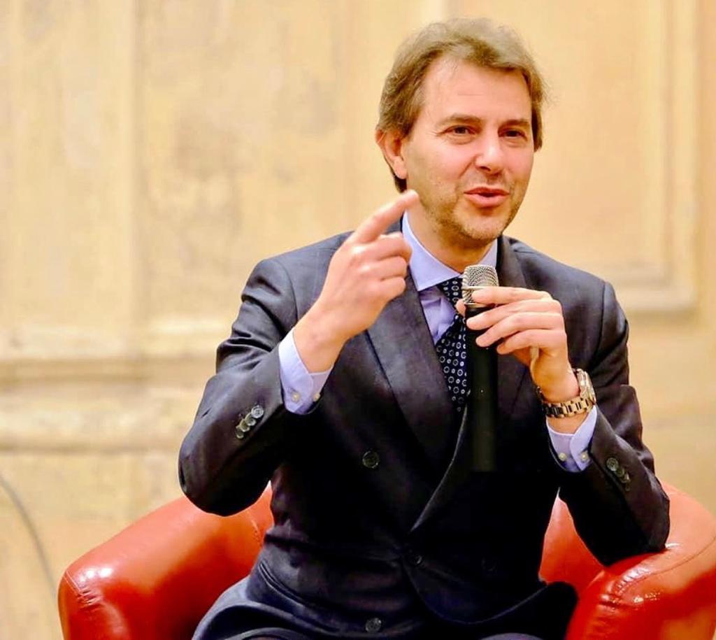 LUISSSoG's tweet photo. Congratulazioni vivissime dalla Luiss #SoG a @frangiorgino, professor of practice della Scuola e direttore del Master in comunicazione e marketing politico e istituzionale, per la nomina a vicedirettore del Tg1. Auguri Francesco! https://t.co/XlrKfNuHQe