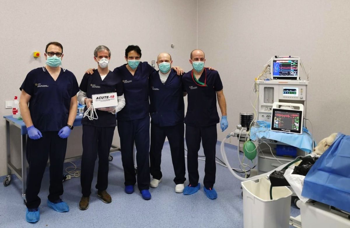 7diasmedicos's tweet photo. Validado un #respirador de urgencia diseñado durante el confinamiento https://t.co/8RhGp8SCK8  #Acute19  #COVID-19 https://t.co/YHp43NvQRU