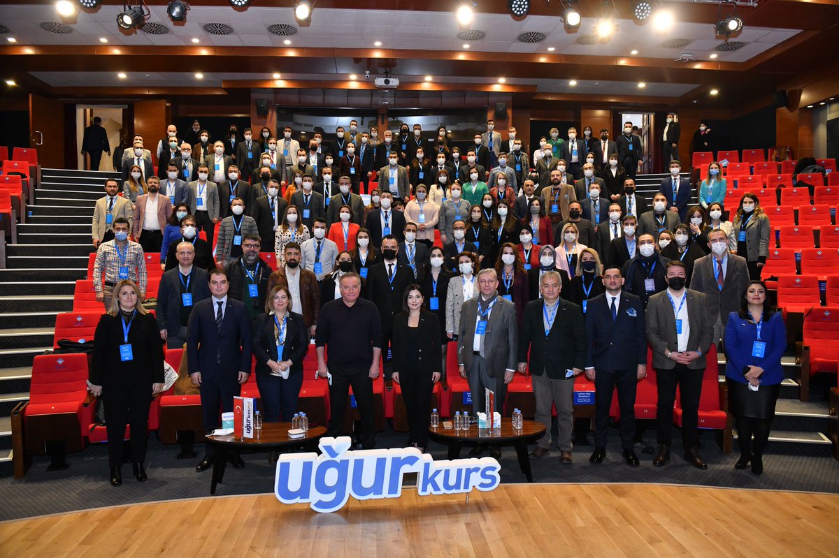 KursUgur's tweet photo. Uğur Kurs Hizmet İçi Eğitimimizin ilk gününü, BUEK Başkanımız Sn. Enver Yücel, İcra Kurulu Başkanımız Sn. Hüseyin Yücel ve Bahçeşehir Üniversitesi Rektörü Sn. Prof. Dr. Şirin Karadeniz'in katılımlarıyla tamamladık. 

#TürkiyeninEğitimGücüyüz https://t.co/cwBApTm1Dd