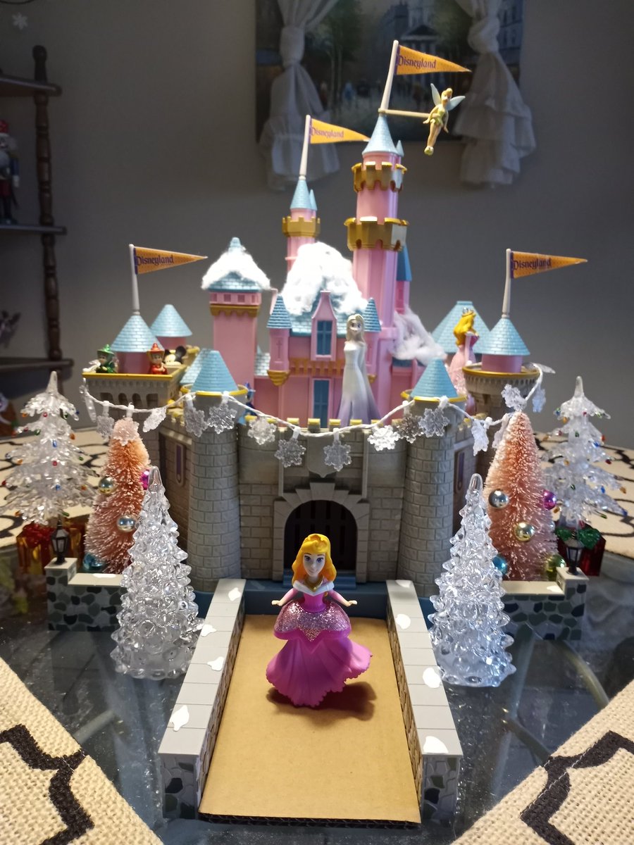 KendallMudge's tweet photo. @ResortTV1 
Thought of JENNA! 😄💖
Holiday inspiration for her NEW 50th Anniversary Castle! 🏰❄️
(Sleeping Beauty version) https://t.co/2viYd5B9rM