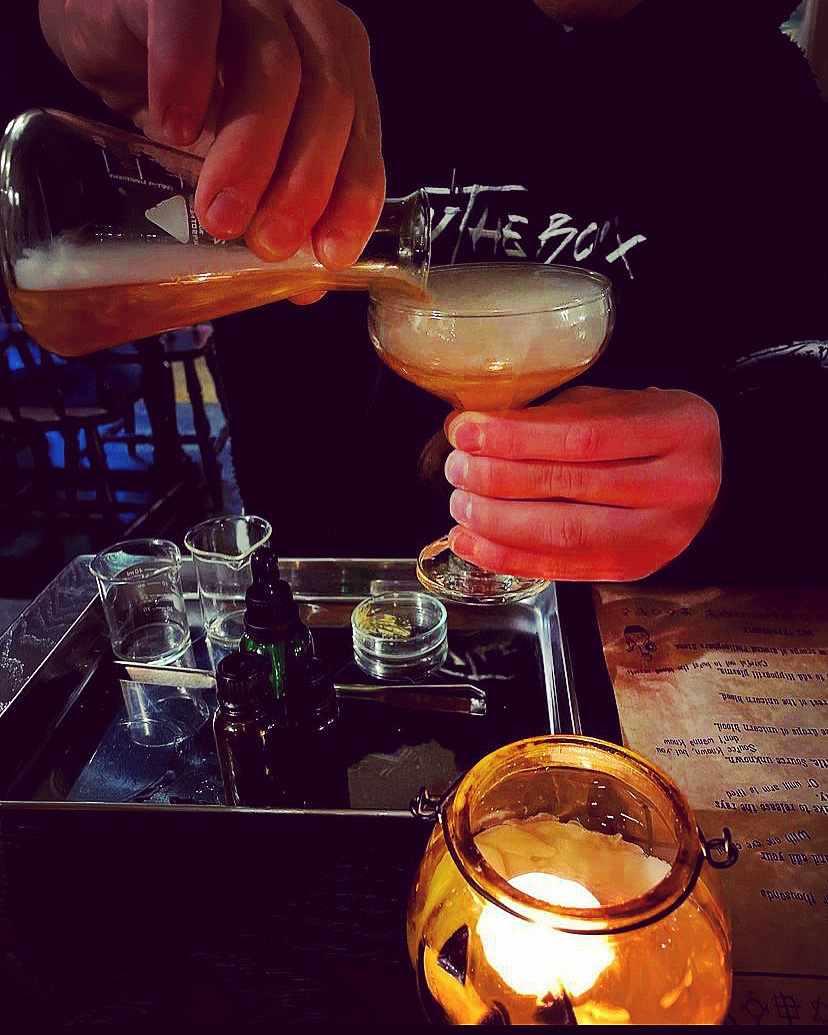 dept_magic's tweet photo. Make your potions by candlelight…
https://t.co/NJM8Ht90W2 https://t.co/FMUWeV0yO8