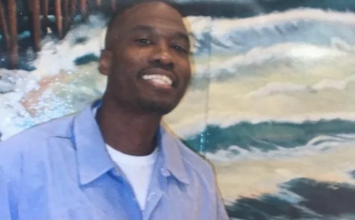 SaycheeseDGTL's tweet photo. 20 years ago Virginia man Lawrence Jacob Stephens was sentenced to 1,823 years in prison for a home invasion in which nobody died or was injured, his white co-defendant was only sentenced to 10 years. Gov. Ralph Northam has officially pardoned him and he is a free man! https://t.co/mi4FRoLLJF