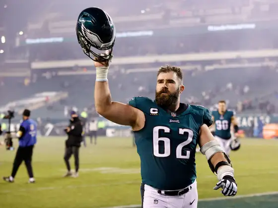 Jason Kelce has allowed 1 sack and 1 QB hit since week 10...

... of the 2020 season (825 pass snaps) 🔥
#Eagles