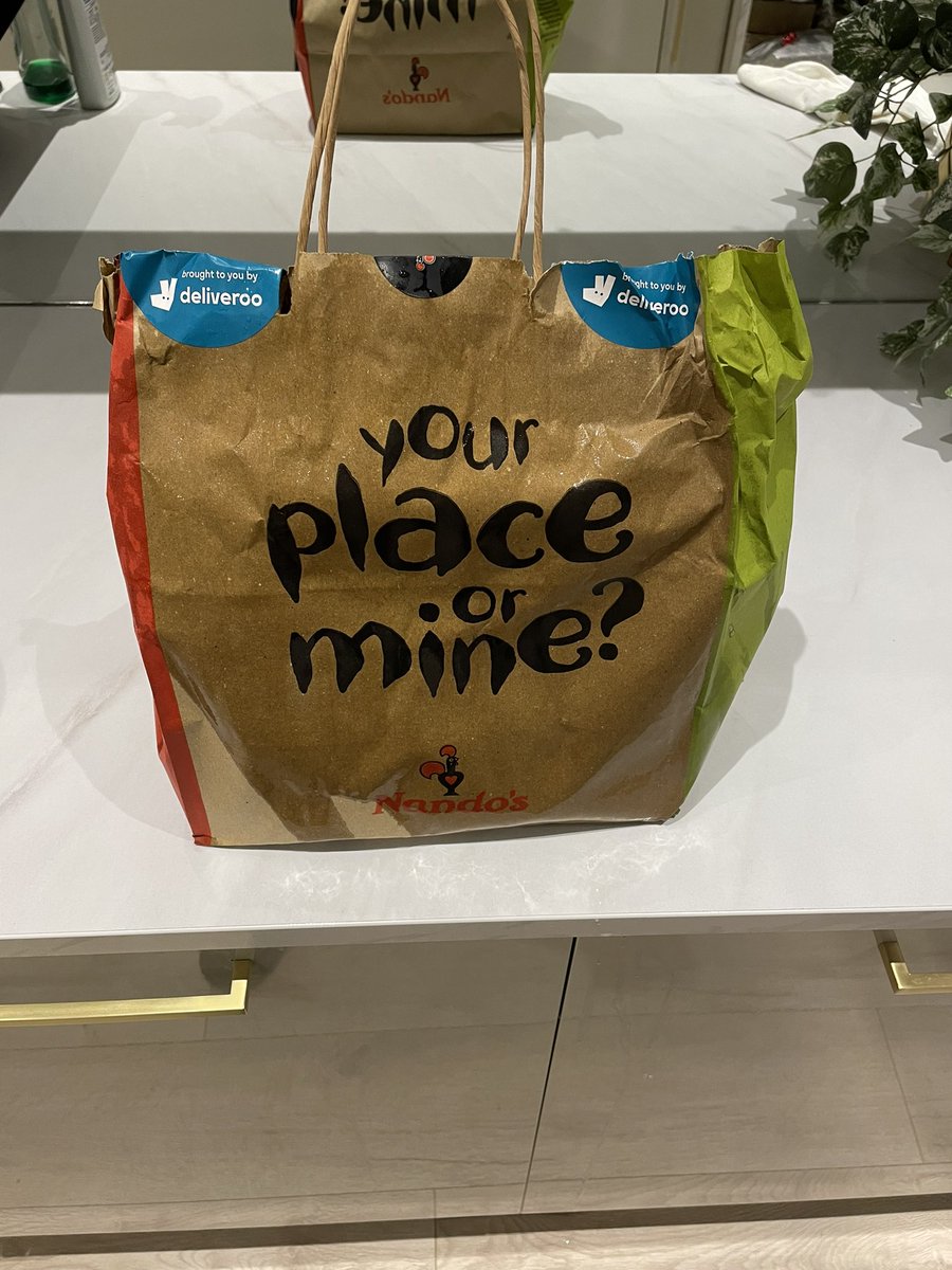 philbromhead's tweet photo. Order got delivered to the wrong house and was left on the door step as no one was in! After 30 mins on the phone the order turns up soaking wet! Yet you won’t replace as you do no take responsibility for delivery?? Absolutely shocking!! #SoggyPita #ColdChips #Nandos @NandosUK https://t.co/B9nVb0y7GZ
