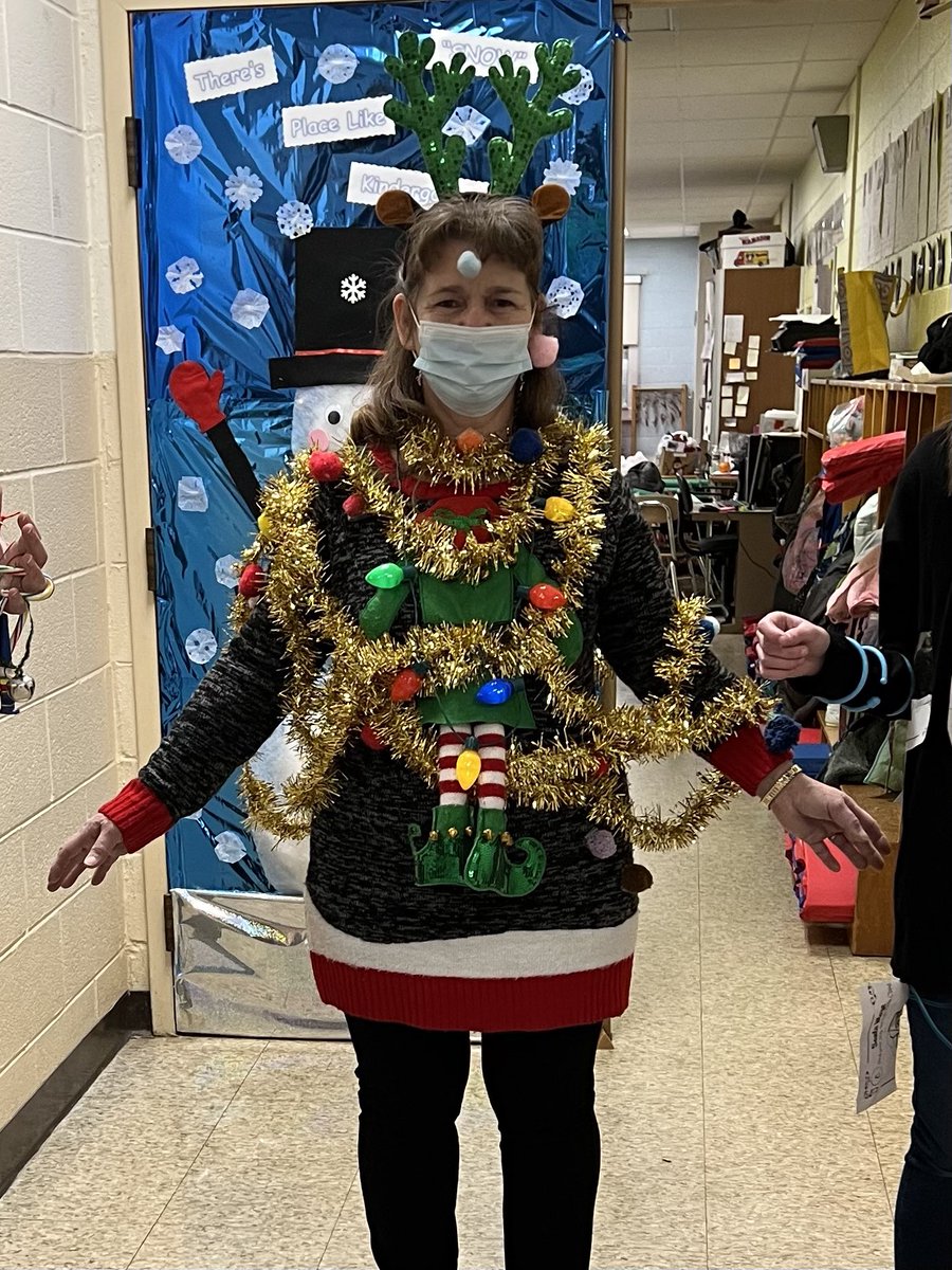 MESWV's tweet photo. Morning announcement: students had 8 min to decorate their teacher like a Christmas tree using items found in the classroom. I don’t know who was more shocked, the students or the teacher! 1st place- Mrs. Evans. 2nd place- Mrs. Mongold. 3rd place- Mrs. Kitzmiller Merry Christmas! https://t.co/ykUMbZKrDT