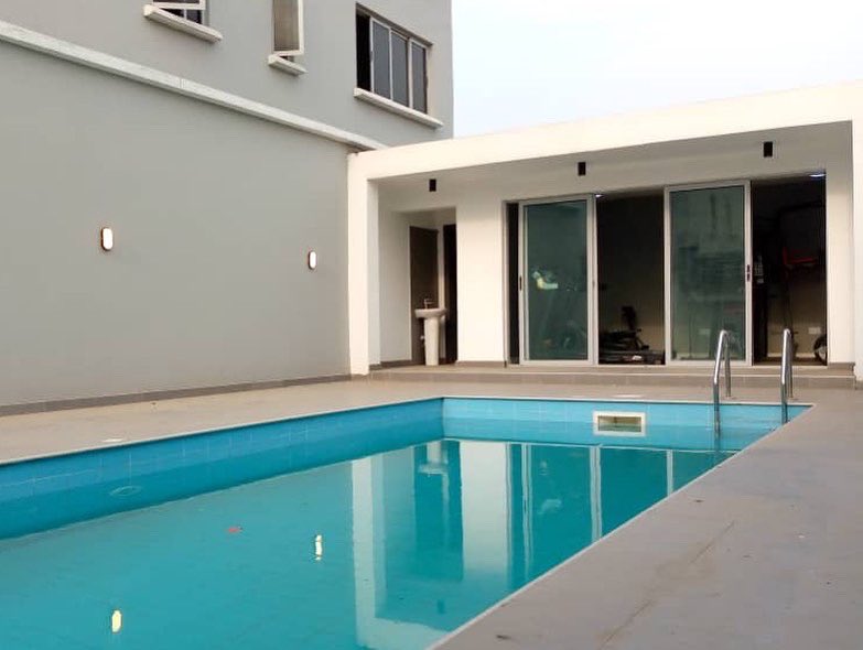 DinnActiveHQ's tweet photo. Pool views #DinnActive https://t.co/U9gWIhLBaB