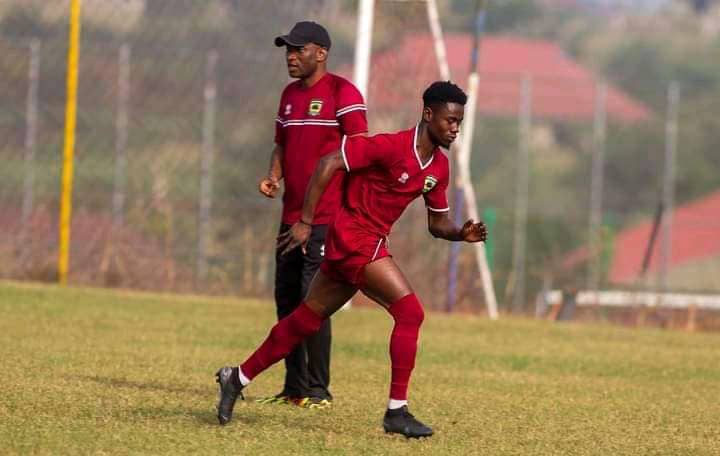 AKBN1935's tweet photo. The days keep coming!!
We keep working๐๏ธโโ๏ธ#KotokoWAFA keeps loadingโ
#AKSC #GPLmd10 https://t.co/3uyGa4Tsnt