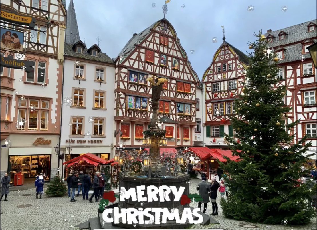 Iedereen heel fijne feestdagen en een gezond, gelukkig 2022! Hohoho 🎅🏼

#bernkastelkues #2021christmas