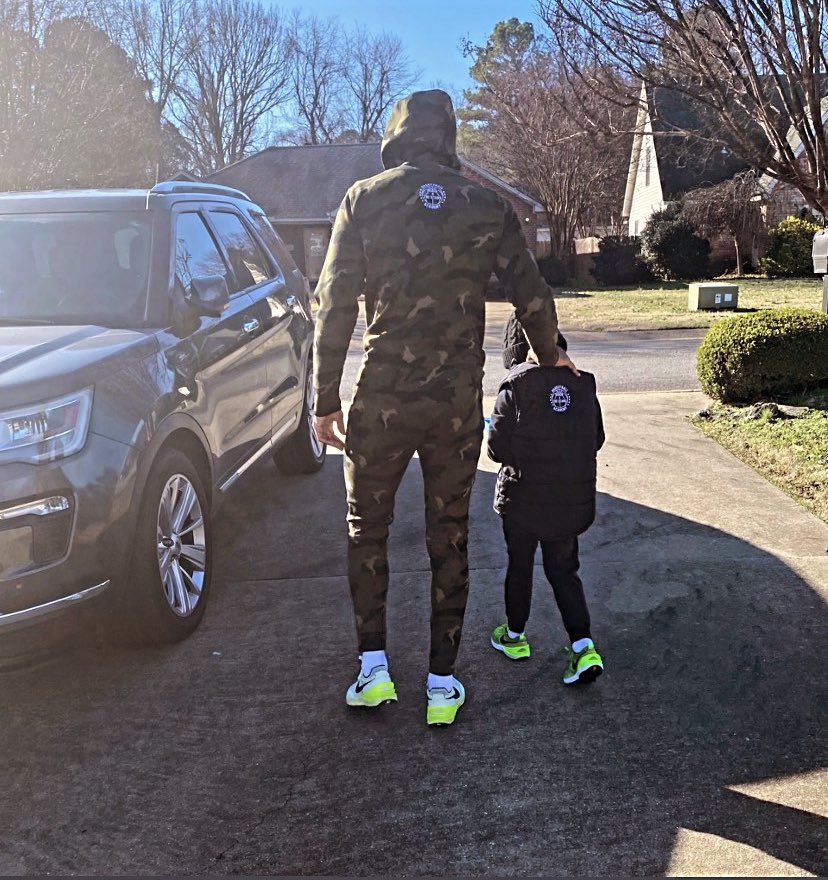 MarcRenelique's tweet photo. “Long live the rose 🌹 that grew from concrete when no one else even cared” Tupac Shakur #ReneliqueGang 🇭🇹#YoungGod #BlessedSeed #Reach4TheStars ✨ https://t.co/NXXleSRSd3