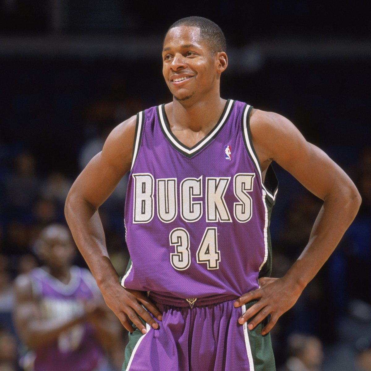 brewcitypaul's tweet photo. It's time for Ray Ray to make a Christmas Comeback

I see the Celtics are dipping into the legend pool. 

If the NBA wants ratings for Christmas, let's get weird.

He's got 15 minutes and a few threes in him. 

Ray Allen vs Boston on Christmas

Let's do it Bucks https://t.co/q0GPeJ6nse