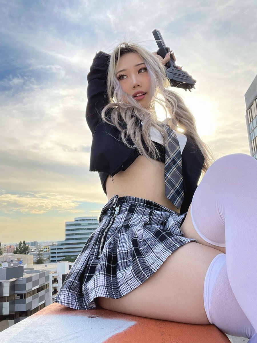 kangiez's tweet image. why won’t you love me i would literally give you the world