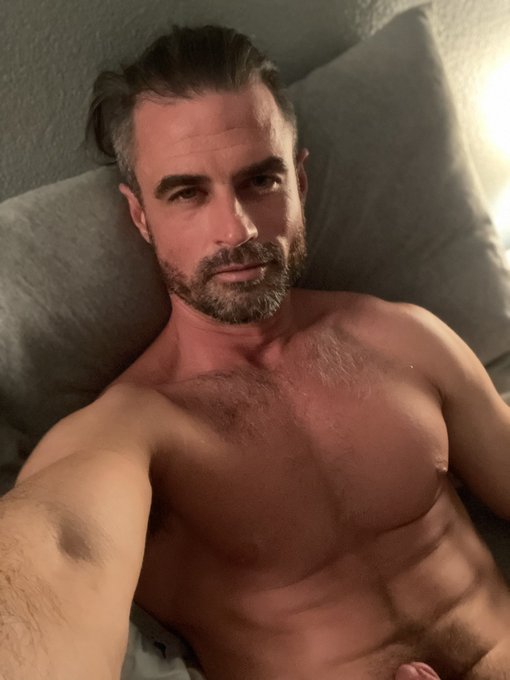 Good morning! HMU on OF ;) https://t.co/6czAl1hfyI