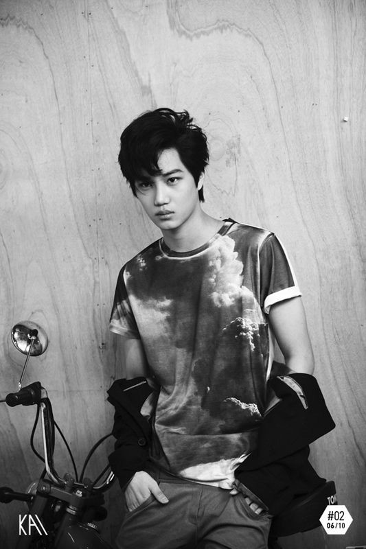 ACEKAIPeru's tweet photo. ¡Hoy celebramos 10 años desde que presentaron a #KAI como miembro de EXO! Estamos orgullosas del increíble artista que se convirtió a lo largo de los años. En este día especial usemos los siguientes hashtag:
#10YearsWithKAI
#평생종인이편
Always with KAI https://t.co/EikzMGZGl6