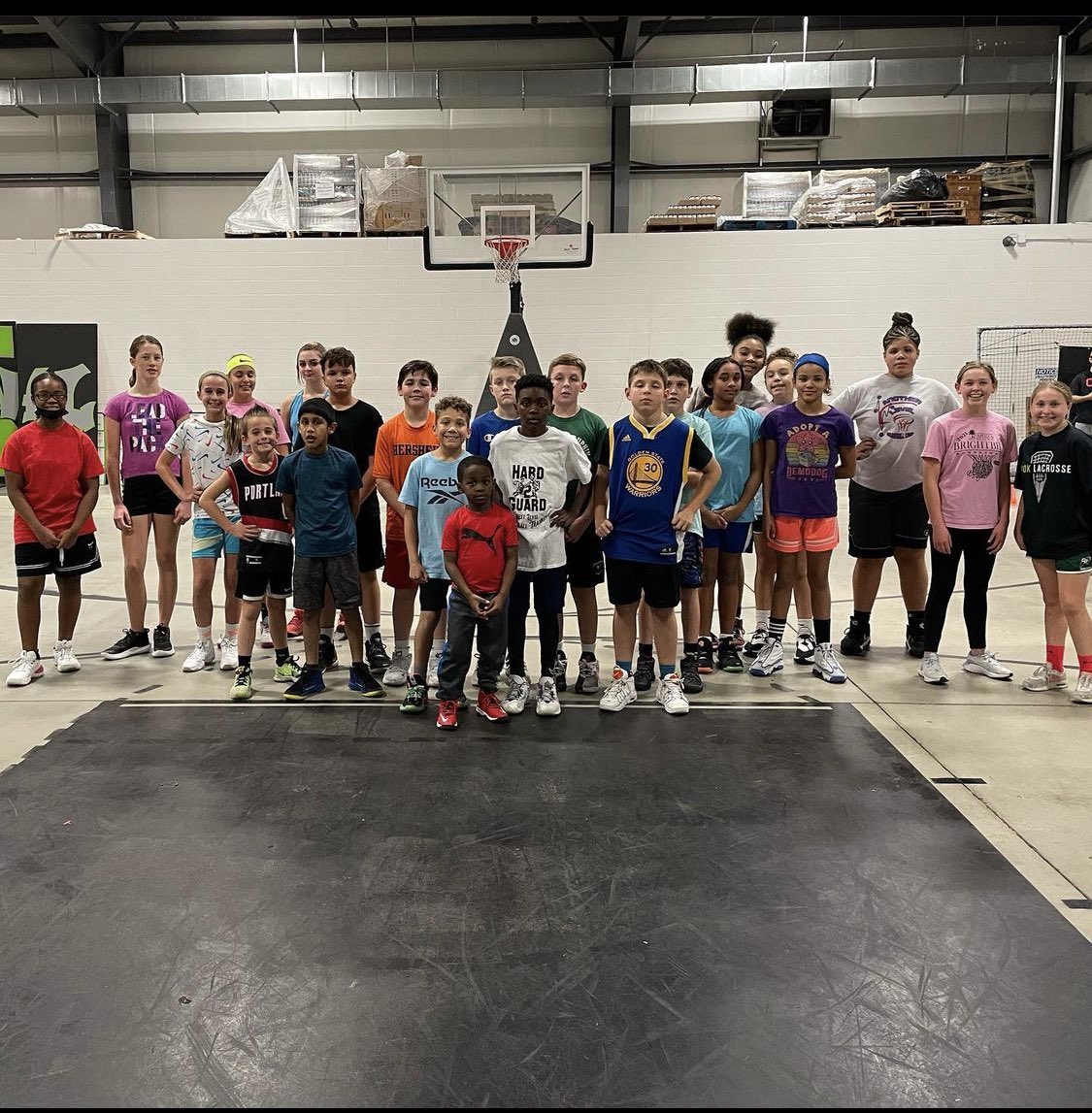 TheRoadPrepAca1's tweet photo. THE ROAD is more than a training program, it’s a way of life! Developing physical &amp; mental toughness in tomorrows leaders! Oh, and in the mean time…creating some killers on the court! 🏀💪‼️ 

@shawnlewisH2G @Majorprep717 @A2dElite @TEAMPAHOOPS 

THE ROAD
Where are you at?! https://t.co/Yhf37rfzjN