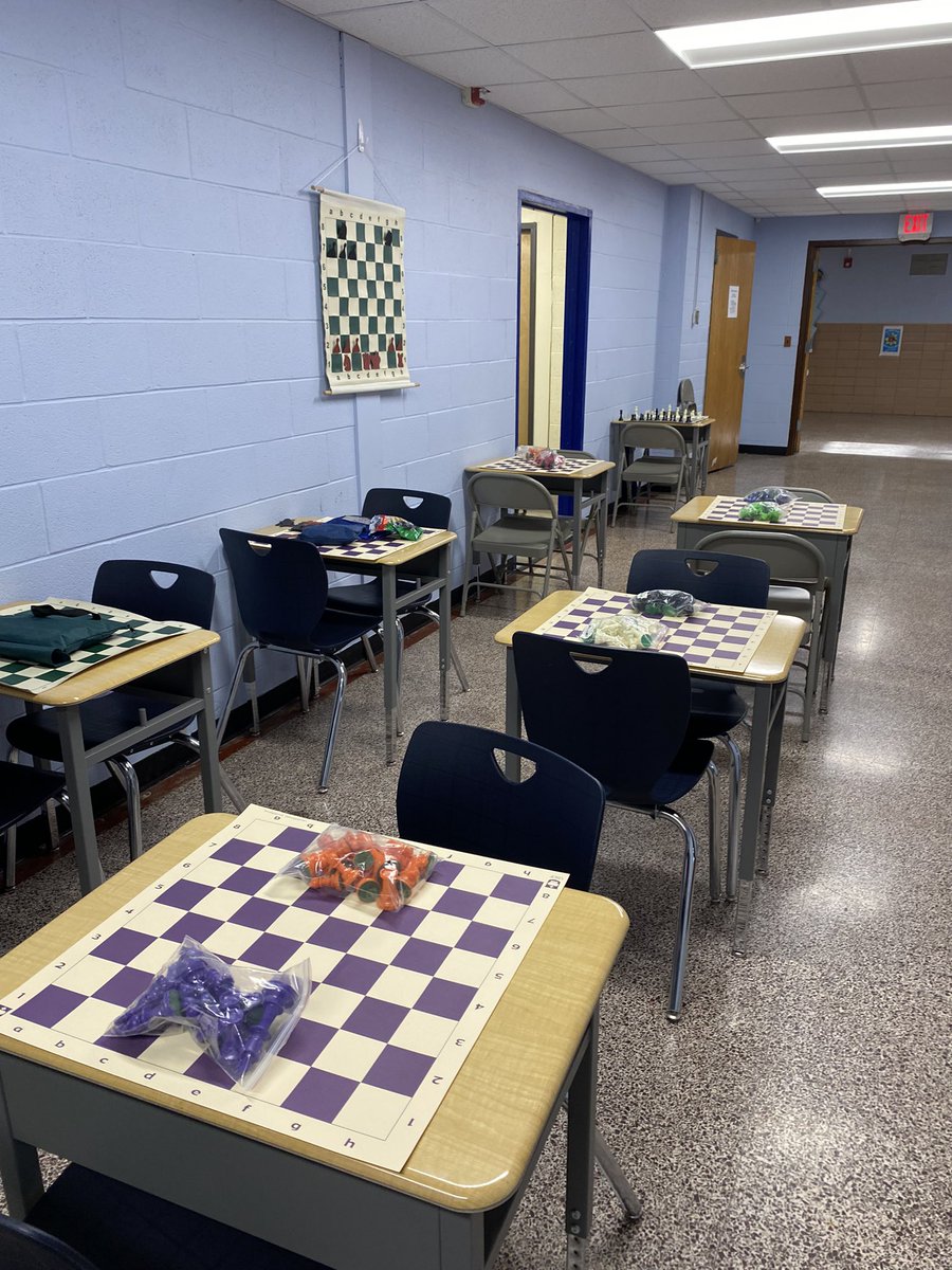 meghanward88's tweet photo. Who is ready for our first annual chess tournament here at @sascitizenship!? Stay tuned for the results… ♟ https://t.co/KHicq0Z4pI