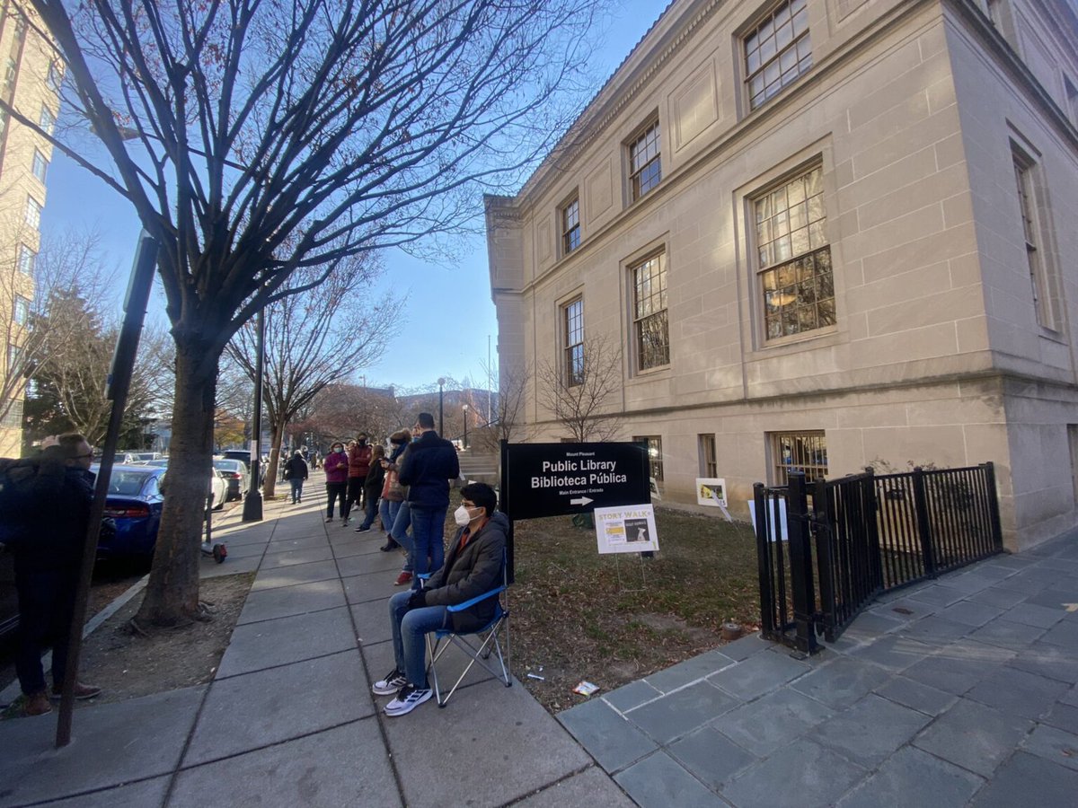 DCist's tweet photo. On day one, D.C.'s free rapid test distribution is already off to a confusing start. https://t.co/p9Hl4St5JM https://t.co/tk2GaJSKZx