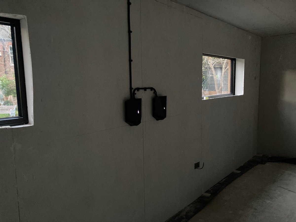 AAK_Electrical's tweet photo. A small installation of Easee units for our favorite client :-) https://t.co/iLGFiMqb2U