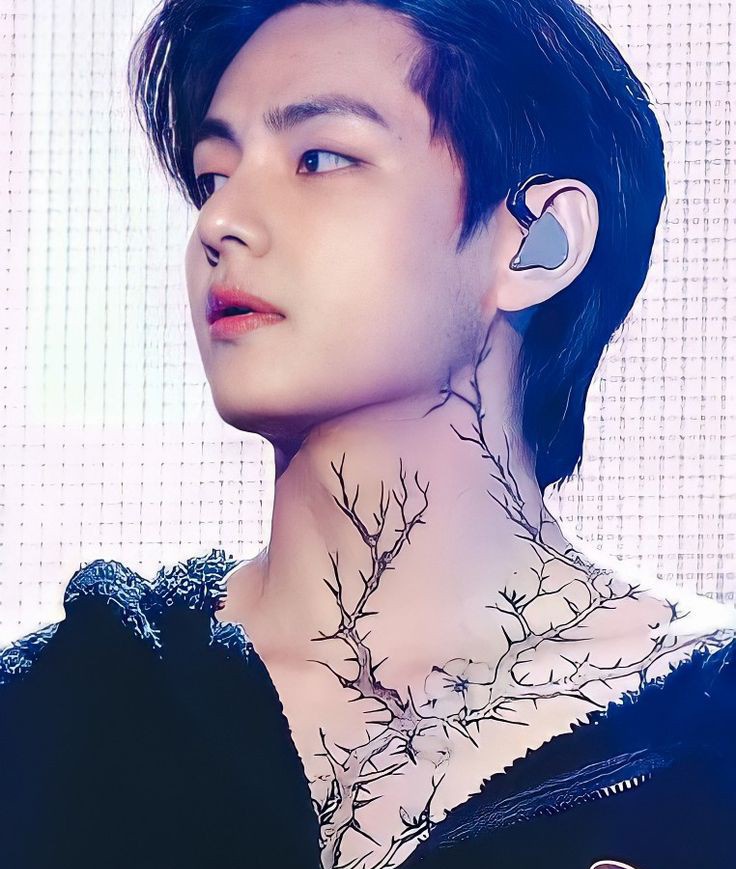 Obsessed w/ Tae having neck tattoos