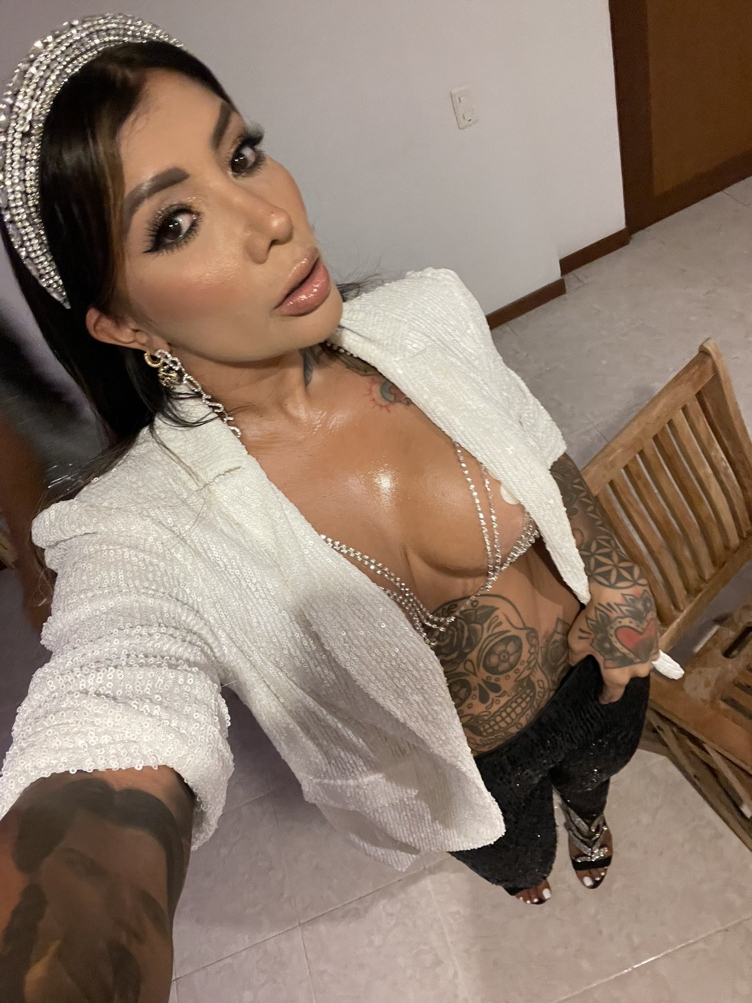 TW Pornstars - 1 pic. YeiLove. Twitter. Anoche me sentía la PUTA AMA, bueno  siempre hajaa (mentira. 4:56 PM - 22 Dec 2021