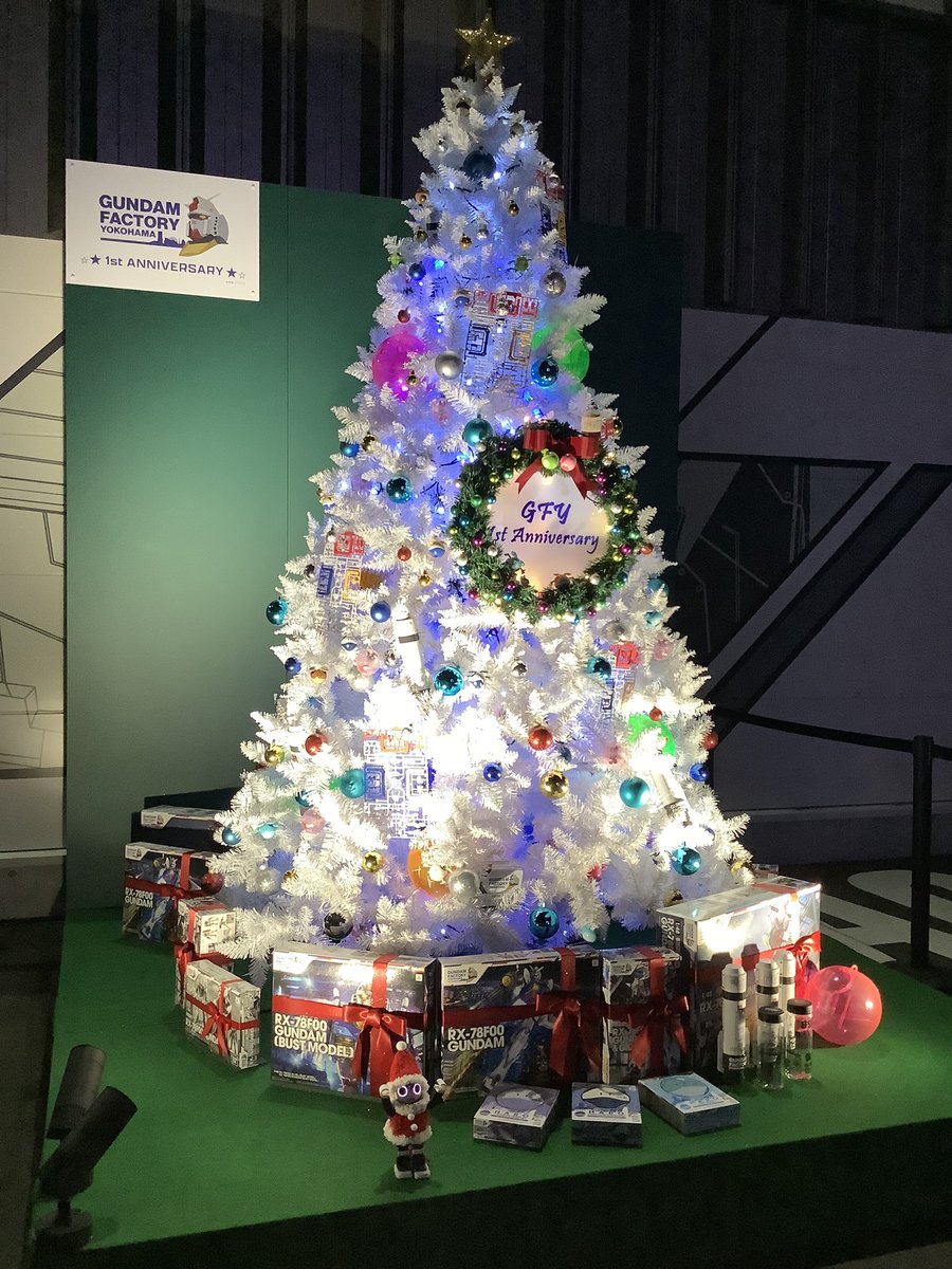 wodu_robot's tweet photo. ③ラボの中には開発ヒストリーの他に、何故かWABOT-1とガンプラを組み立てるNEXTAGEもw
WABOTはともかく過去20年来くらいの日本のヒューマノイドには、どこかしらガンダムのエッセンスが入ってるよネ。
#ガンダムファクトリー #WABOT #NEXTAGE #ロボホン https://t.co/sK8hNXYGIb