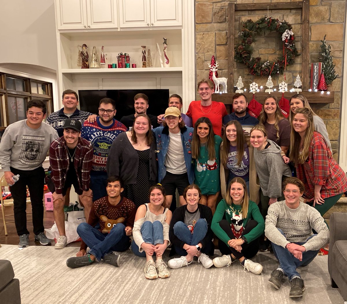 Snyder Leadership Legacy Fellows tweet media