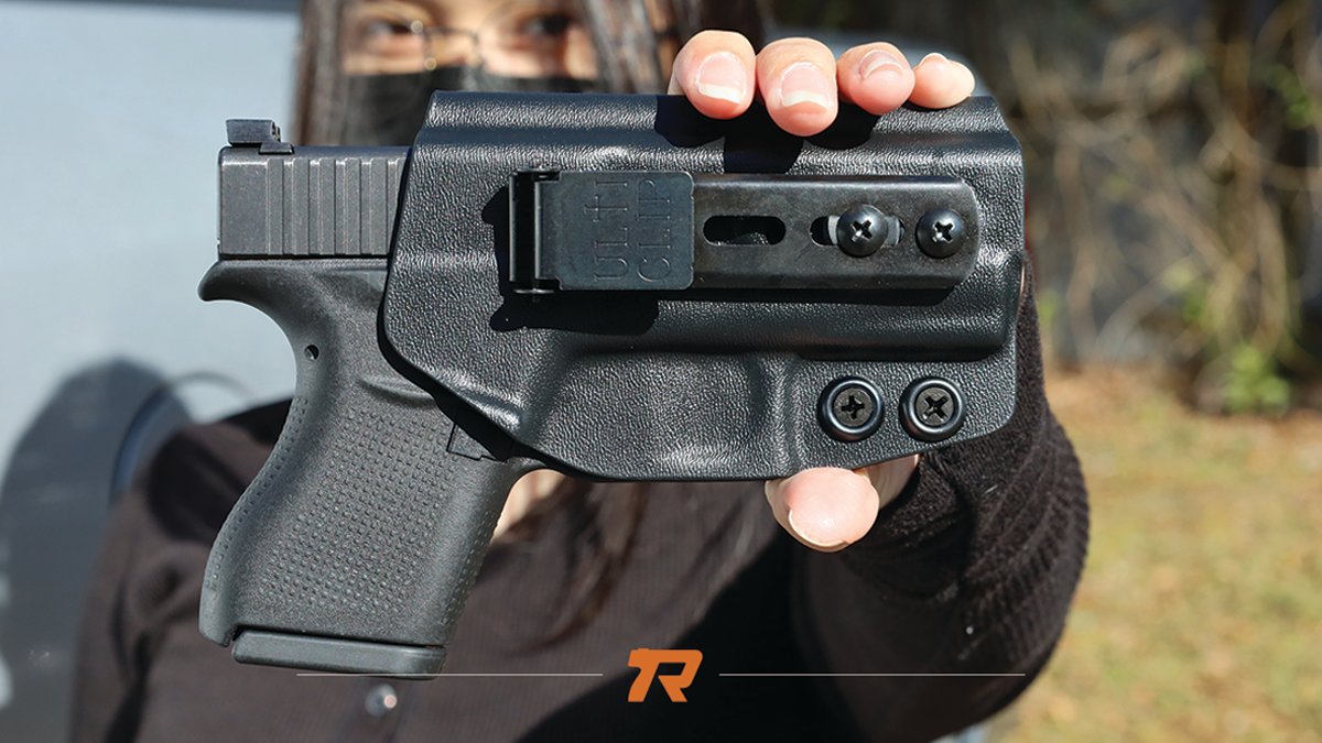 roundedgear's tweet photo. Trying to fend off that dreaded winter body? Our KYDEX Athletic Wear Tuckable IWB Holster clips into light athletic wear to help you stay in motion.
#RoundedGear #RoundedbyCEX https://t.co/YzUk2Skw7Z
