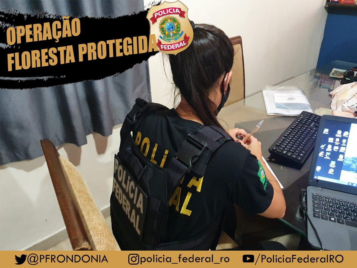 PFRONDONIA's tweet photo. A Polícia Federal deflagrou a “Operação FLORESTA PROTEGIDA”, visando desarticular organização criminosa responsável por realizar invasão na FLONA Jacundá, e o posterior desmatamento, loteamento e comercialização ilegal de glebas no interior da Floresta Nacional. https://t.co/QL5pC4CPxq