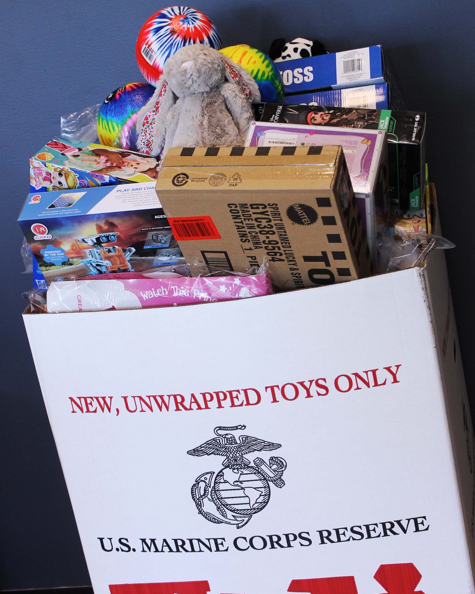 AgencyConfesses's tweet photo. This holiday season, Renegade was able to successfully pull together a total of 96 toys for the ToysForTots group donation! We’d like to give thanks to @BCBreweryMD  for their contributions to our donations as well!

#Renegade #ToysForTots #Donation #HolidaySpirit #GiveBack https://t.co/D0x5tQcoPF