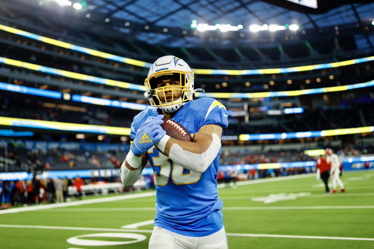 Austin Ekeler tweet media