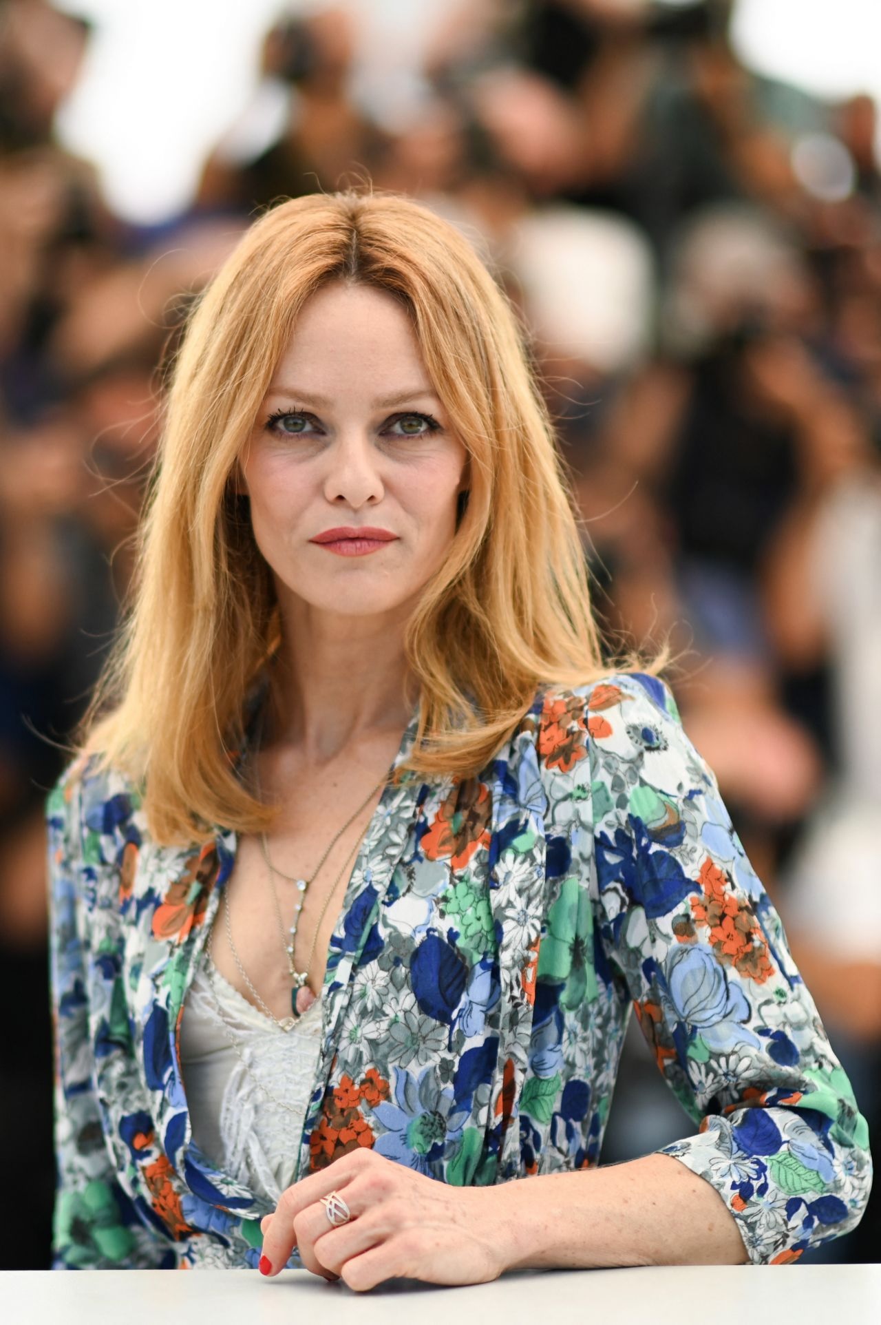 A very Happy Birthday to lovely Vanessa Paradis 