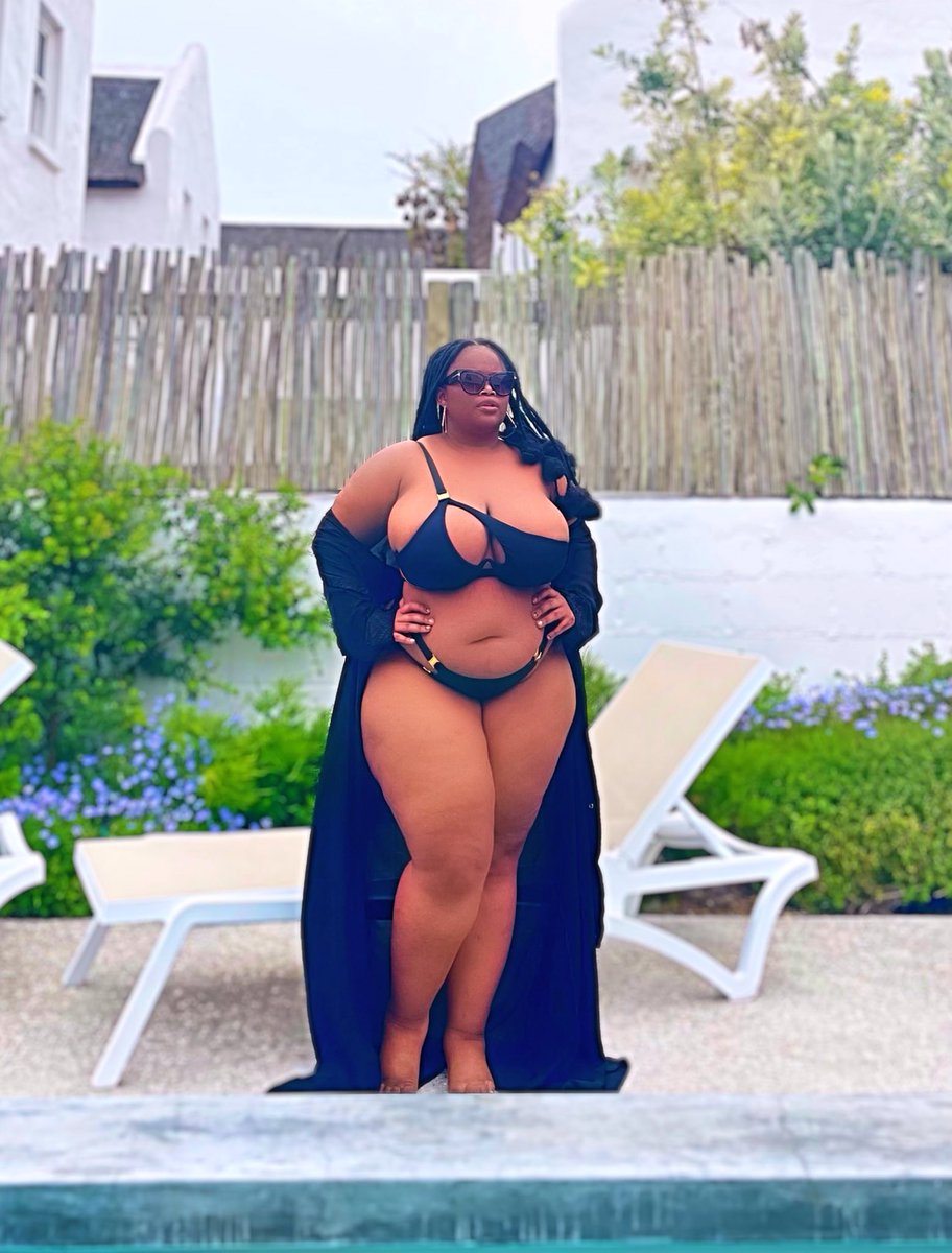 OyamaBotha's tweet photo. FAT GIRL THREAD 3.0!

My girls, where you at?? https://t.co/tCd0x9B8fJ