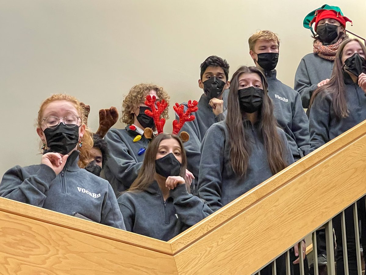 ISD196schools's tweet photo. What a treat to hear from Mr. Cox and the Eagan High School carolers this morning! Thank you for bringing the cheer and joy of the season to the District Office! #196Pride https://t.co/qXrhuPqjQc