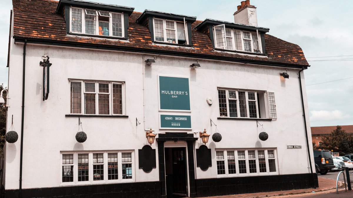 It is officially the start of Christmas weekend!

Our doors are open

The bar is stocked

The mistletoe is up

It’s time to get merry, it’s time to celebrate with friends and family, it’s time to have fun!

#mulberrysbar #christmas2021 #christmas